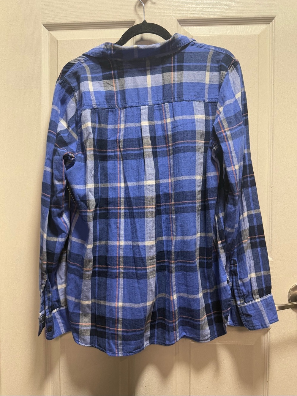 Old Navy Blue and Navy peach Plaid Button-Front Shirt size L - Picture 5 of 5